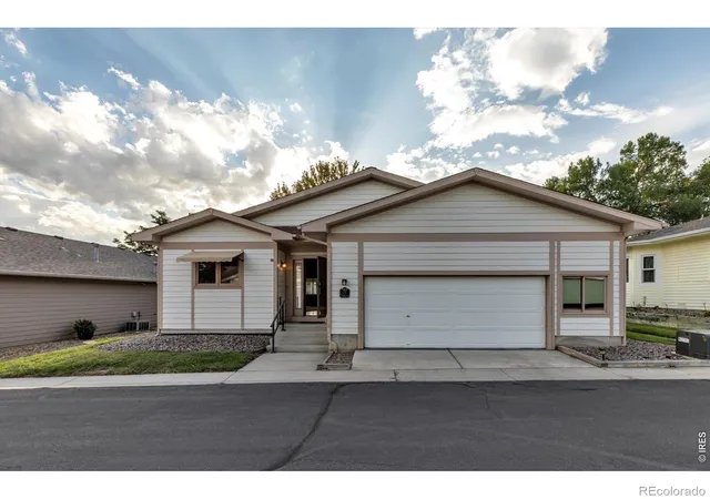 Photo 1 of Single family home for sale at 29 Sandra Ln, Broomfield, CO 80020 | MLS# IR1068889 | Listing updated on 2026-10-05