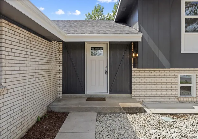 Photo 1 of Single family home for sale at 361 Ursula St, Aurora, CO 80011 | MLS# 2237901 | Listing updated on 2026-09-22