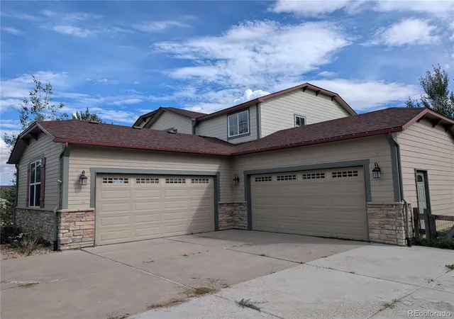 Photo 2 of Single family home for sale at 4590 Pleasant Valley Cir, Elizabeth, CO 80107 | MLS# 3370337 | Listing updated on 2026-09-18