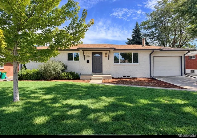 Single family home for sale at 1586 S Dover Ct, Lakewood, CO 80232 | MLS# 3681068