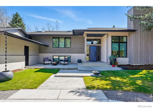 Photo 3 of Single family home for sale at 6923 Hunter Pl, Boulder, CO 80301 | MLS# IR1068896 | Listing updated on 2026-09-21
