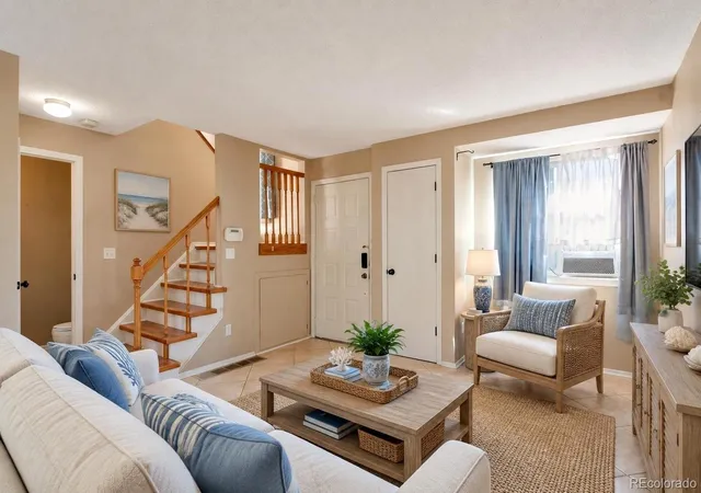 Photo 3 of Single family home for sale at 4507 S Pagosa Way, Aurora, CO 80015 | MLS# 4364082 | Listing updated on 2026-10-07