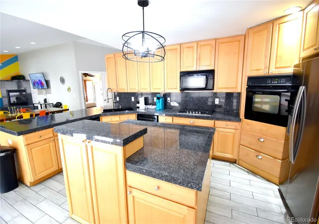 Photo 2 of Single family home for sale at 951 S Fulton St, Aurora, CO 80247 | MLS# 3096237 | Listing updated on 2026-09-25