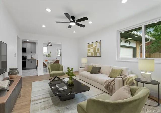 Photo 3 of Single family home for sale at 1624 S Yukon Ct, Lakewood, CO 80232 | MLS# 5982112 | Listing updated on 2026-09-19
