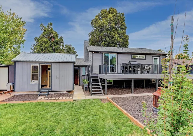 Photo 3 of Single family home for sale at 15304 E Idaho Pl, Aurora, CO 80017 | MLS# 6460139 | Listing updated on 2026-10-08