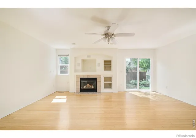 Photo 3 of Single family home for sale at 302 Sanders Cir, Erie, CO 80516 | MLS# IR1068930 | Listing updated on 2026-10-06