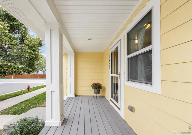 Photo 2 of Townhouse for sale at 1422 Haystack Way, Lafayette, CO 80026 | MLS# IR1068931 | Listing updated on 2026-09-20