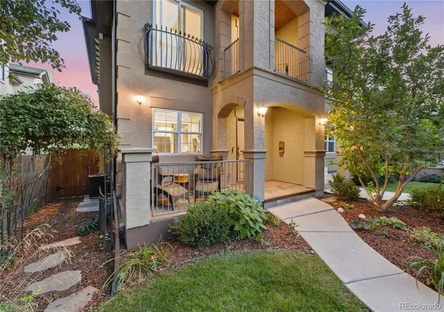 Photo 2 of Townhouse for sale at 4714 W Moncrieff Pl, Denver, CO 80212 | MLS# 6590167 | Listing updated on 2026-09-26
