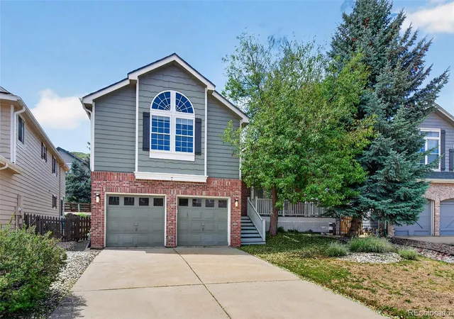 Photo 1 of Single family home for sale at 7 Purple Ash, Littleton, CO 80127 | MLS# 5546912 | Listing updated on 2026-10-16