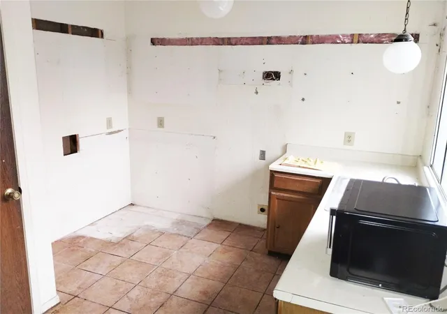 Photo 3 of Single family home for sale at 17115 E Union Pl, Aurora, CO 80015 | MLS# 9241259 | Listing updated on 2026-10-08
