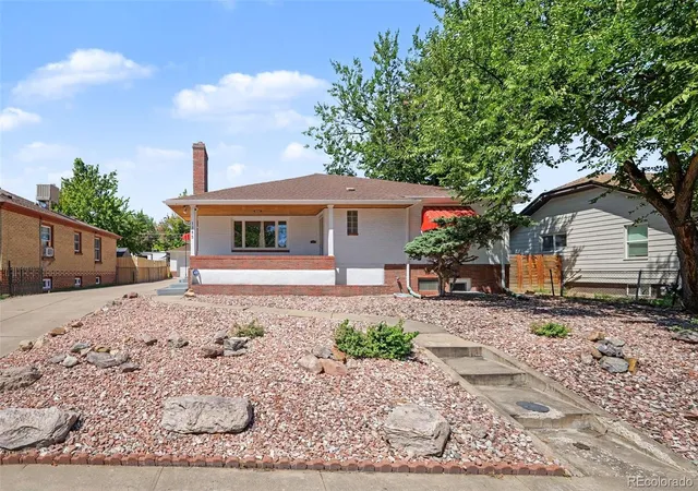 Photo 3 of Single family home for sale at 1385 Dayton St, Aurora, CO 80010 | MLS# 8670400 | Listing updated on 2026-09-23