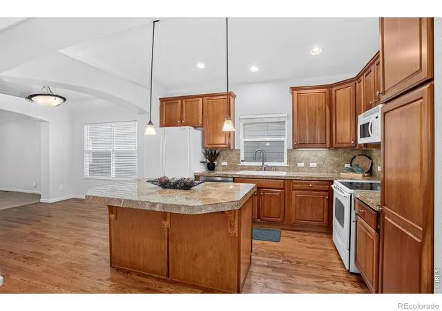 Photo 4 of Single family home for sale at 1636 Metropolitan Dr, Longmont, CO 80504 | MLS# IR1068950 | Listing updated on 2026-09-23