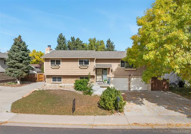 Photo 1 of Single family home for sale at 8673 W Swarthmore Pl, Littleton, CO 80123 | MLS# 2578235 | Listing updated on 2026-10-28