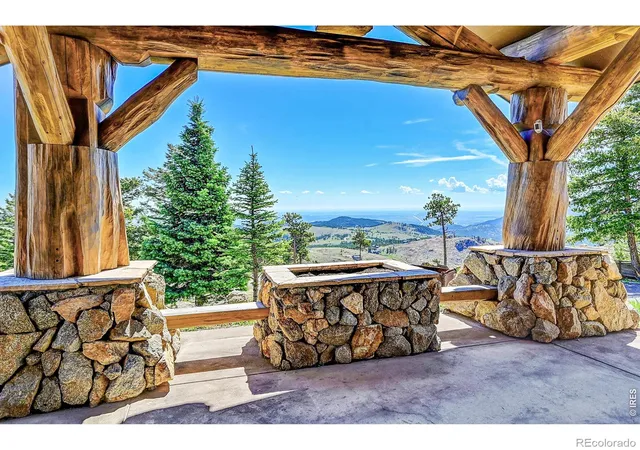 Photo 3 of Single family home for sale at 6553 Sunshine Cyn Dr, Boulder, CO 80302 | MLS# IR1068967 | Listing updated on 2026-09-24