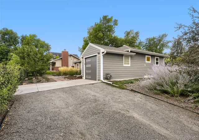 Photo 4 of Single family home for sale at 2901 S Madison St, Denver, CO 80210 | MLS# 4451448 | Listing updated on 2026-09-21