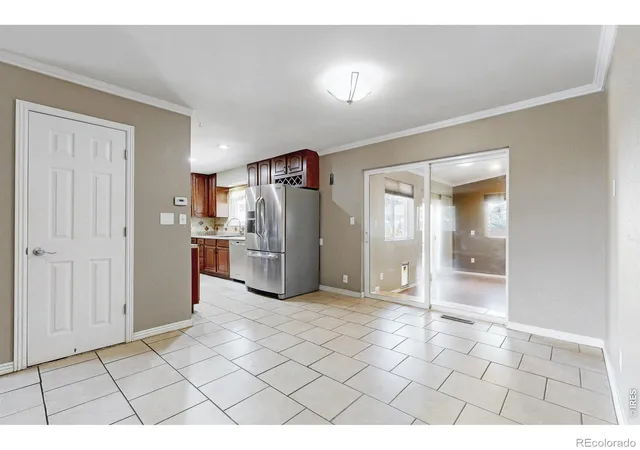 Photo 4 of Single family home for sale at 1016 Jennifer Dr, Loveland, CO 80537 | MLS# IR1068971 | Listing updated on 2026-09-19