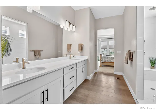 Photo 3 of Single family home for sale at 8548 S Quatar St, Aurora, CO 80016 | MLS# IR1068972 | Listing updated on 2026-09-25