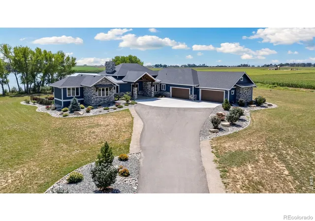 Photo 2 of Single family home for sale at 3324 Fox Xing Pl, Loveland, CO 80537 | MLS# IR1068974 | Listing updated on 2026-10-09