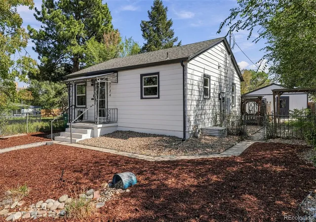 Photo 2 of Single family home for sale at 3774 S Delaware St, Englewood, CO 80110 | MLS# 9354570 | Listing updated on 2026-10-01
