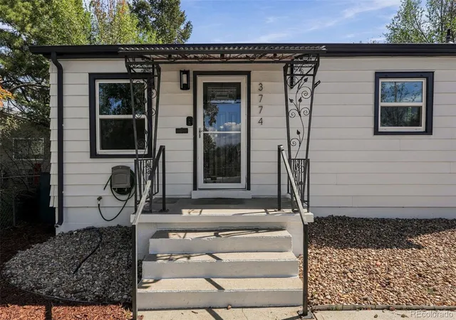 Photo 3 of Single family home for sale at 3774 S Delaware St, Englewood, CO 80110 | MLS# 9354570 | Listing updated on 2026-10-01
