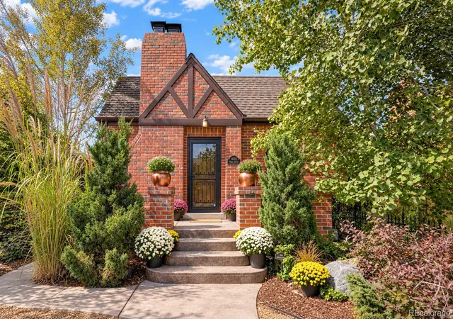 Photo 1 of Single family home for sale at 4025 Perry St, Denver, CO 80212 | MLS# 8559709 | Listing updated on 2026-10-06