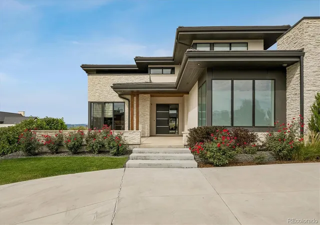 Photo 3 of Single family home for sale at 5135 S Kearney Ct, Greenwood Village, CO 80111 | MLS# 5266371 | Listing updated on 2026-09-19