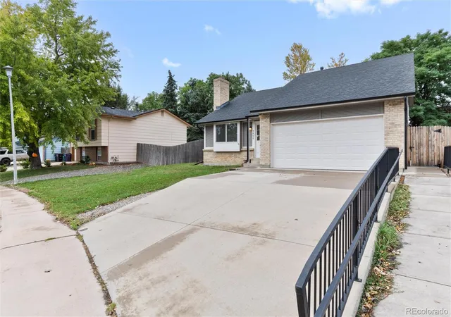 Photo 3 of Single family home for sale at 9860 W Chenango Ave, Littleton, CO 80123 | MLS# 9284841 | Listing updated on 2026-09-29