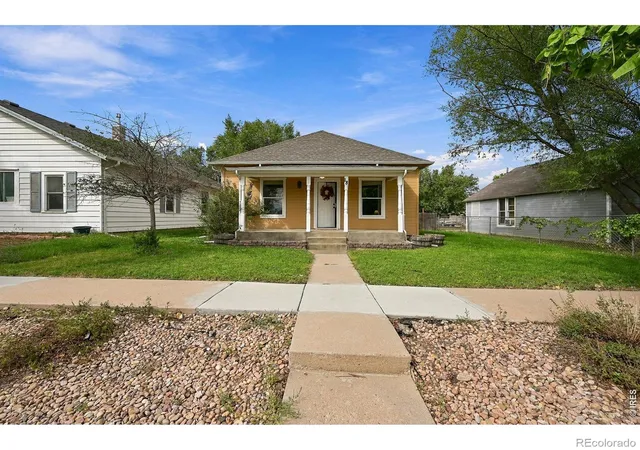 Photo 3 of Single family home for sale at 18 Elm St, Windsor, CO 80550 | MLS# IR1069004 | Listing updated on 2026-10-09