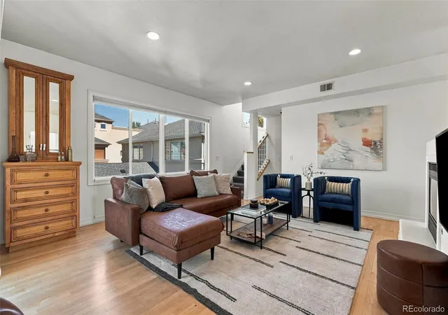 Photo 3 of Townhouse for sale at 257 S Jackson St #C, Denver, CO 80209 | MLS# 6394417 | Listing updated on 2026-09-27