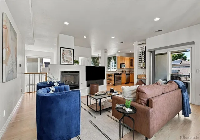 Photo 3 of Townhouse for sale at 257 S Jackson St #C, Denver, CO 80209 | MLS# 6394417 | Listing updated on 2026-09-27