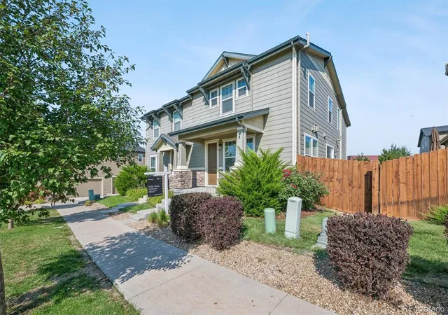 Photo 3 of Townhouse for sale at 16424 Alcott Pl, Broomfield, CO 80023 | MLS# 6868682 | Listing updated on 2026-09-21
