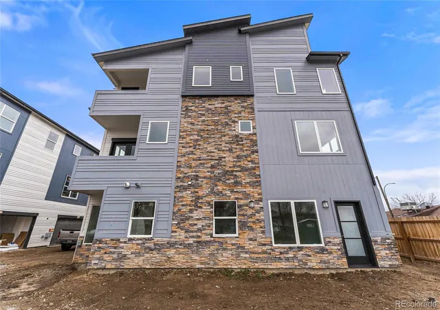 Photo 3 of Townhouse for sale at 1512 Ingalls St, Lakewood, CO 80214 | MLS# 4067314 | Listing updated on 2026-09-22