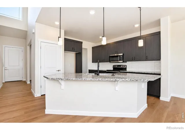 Photo 4 of Single family home for sale at 1181 Crown Sparrow St, Johnstown, CO 80534 | MLS# IR1069015 | Listing updated on 2026-10-06