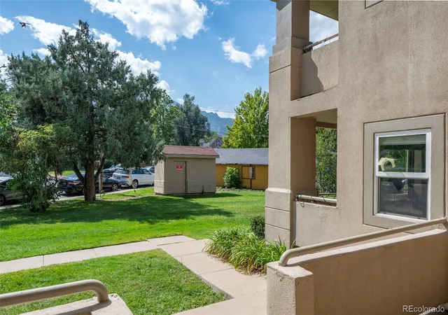 Listing Photo 4 - Condo for sale in building located at 935 Broadway, Boulder, CO 80302 - Unit #103