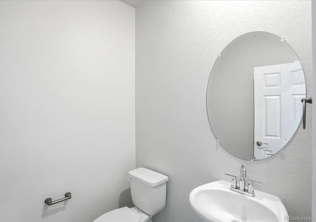 Photo 3 of Single family home for sale at 1606 Nathan River Dr, Windsor, CO 80550 | MLS# 2476851 | Listing updated on 2026-10-09