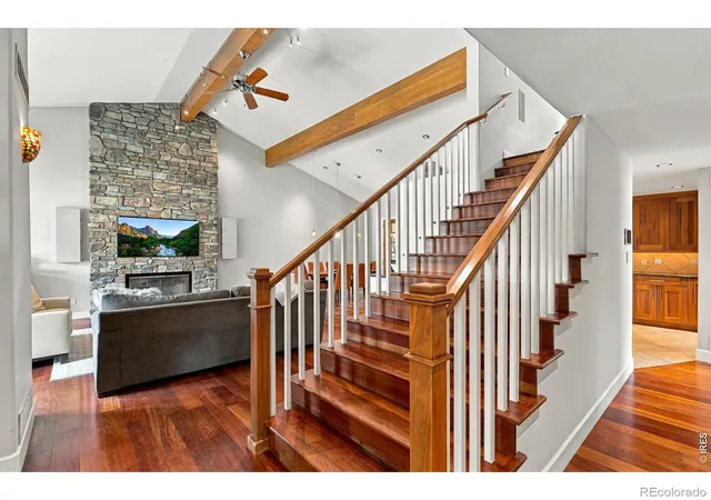 Photo 3 of Single family home for sale at 1390 Edinboro Dr, Boulder, CO 80305 | MLS# IR1069027 | Listing updated on 2026-09-27