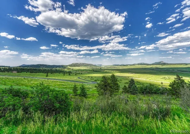 Photo 4 of Single family home for sale at 15533 S Perry Park Rd, Larkspur, CO 80118 | MLS# 6741482 | Listing updated on 2026-09-18