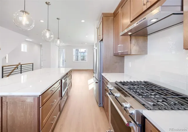 Photo 4 of Single family home for sale at 10991 E Geddes Pl, Englewood, CO 80112 | MLS# 3892836 | Listing updated on 2026-10-04