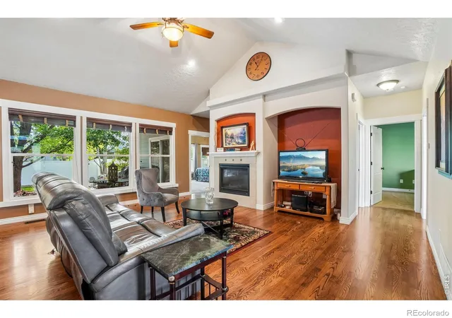 Photo 3 of Single family home for sale at 485 Wind River Dr, Windsor, CO 80550 | MLS# IR1069039 | Listing updated on 2026-09-28