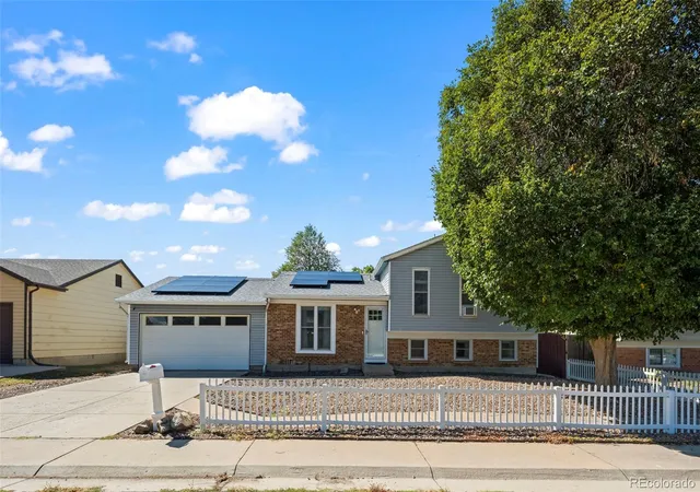 Photo 1 of Single family home for sale at 1131 S Lewiston St, Aurora, CO 80017 | MLS# 4740033 | Listing updated on 2026-10-05