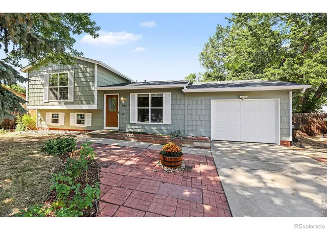 Photo 1 of Single family home for sale at 2401 Bowen St, Longmont, CO 80501 | MLS# IR1069053 | Listing updated on 2026-09-23