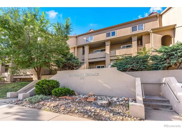 Photo 2 of Sale Pending at 935 Broadway #205, Boulder, CO 80302 | MLS# IR1069058 | Listing updated on 2026-09-28