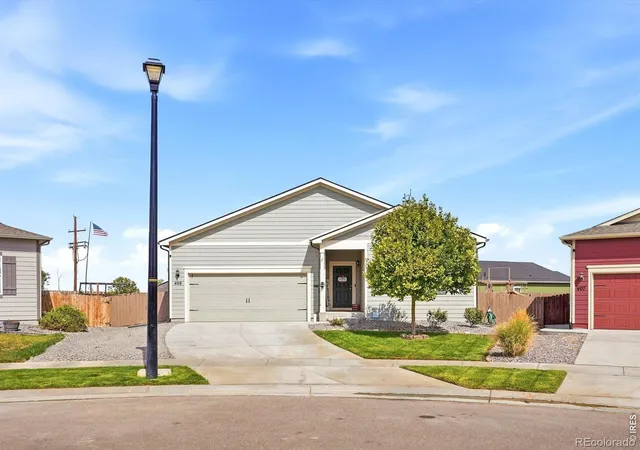 Photo 2 of Single family home for sale at 409 Keene Pl, Keenesburg, CO 80643 | MLS# IR1069066 | Listing updated on 2026-10-06