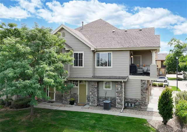 Condo for sale at 9956 W Jewell Ave #A, Lakewood, CO 80232 | MLS# 2586627
