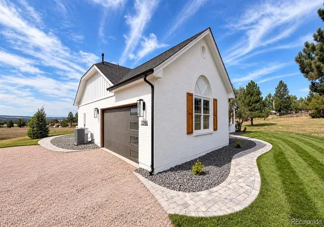 Photo 18 of Single family home for sale at 11986 Bear Crk Dr, Franktown, CO 80116 | MLS# 1610345 | Listing updated on 2026-10-03