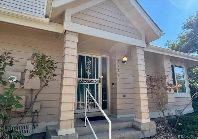 Photo 1 of Townhouse for sale at 2125 S Troy Way, Aurora, CO 80014 | MLS# 5722164 | Listing updated on 2026-10-08