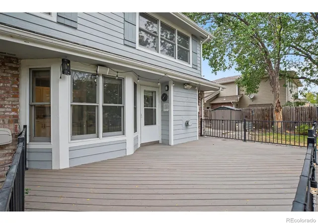 Photo 3 of Single family home for sale at 2659 Beech Cir, Longmont, CO 80503 | MLS# IR1069089 | Listing updated on 2026-09-22