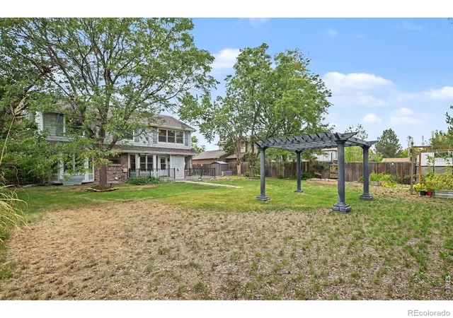Photo 4 of Single family home for sale at 2659 Beech Cir, Longmont, CO 80503 | MLS# IR1069089 | Listing updated on 2026-09-22
