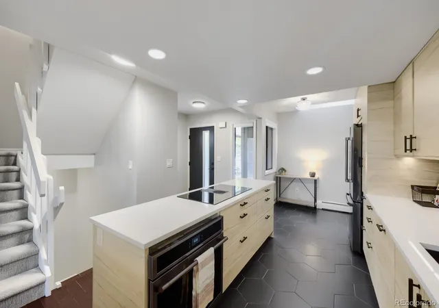 Photo 4 of Townhouse for sale at 3140 Eastwood Ct, Boulder, CO 80304 | MLS# 2672233 | Listing updated on 2026-09-24