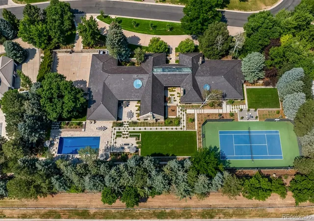 Photo 2 of Single family home for sale at 9 Cherry Hills Farm Ct, Englewood, CO 80113 | MLS# 8763759 | Listing updated on 2026-09-22